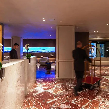 Astor Hotel