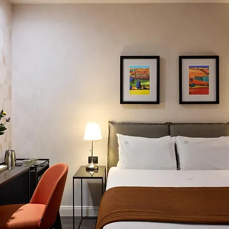 Astor 4* Atina